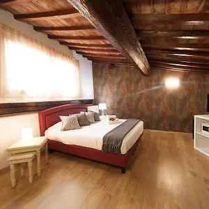 *** Oda ve Kahvaltı La Porta Del Paradiso İtalya